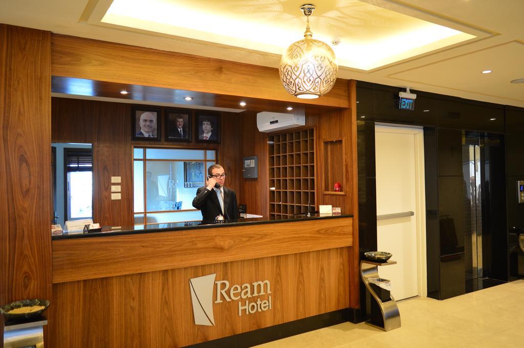 Ream Hotel Amman Exterior foto