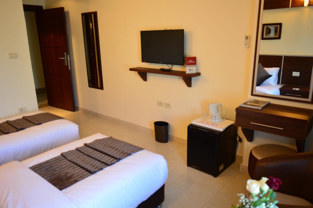 Ream Hotel Amman Cameră foto