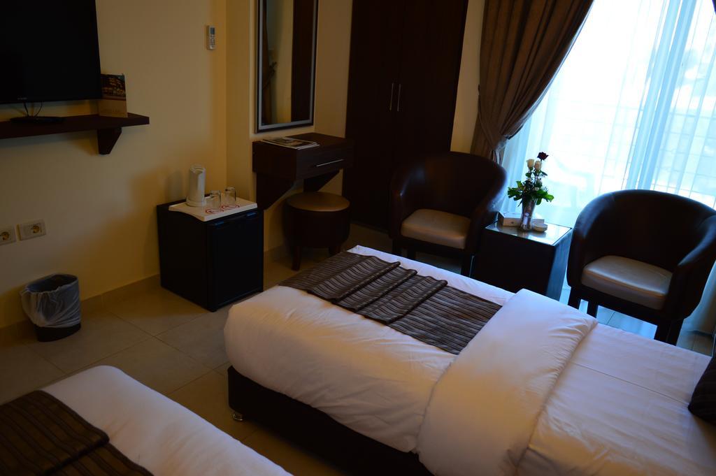 Ream Hotel Amman Cameră foto