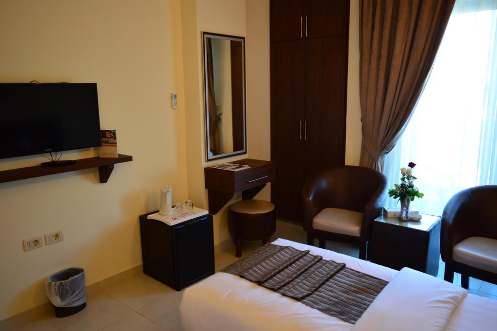 Ream Hotel Amman Cameră foto