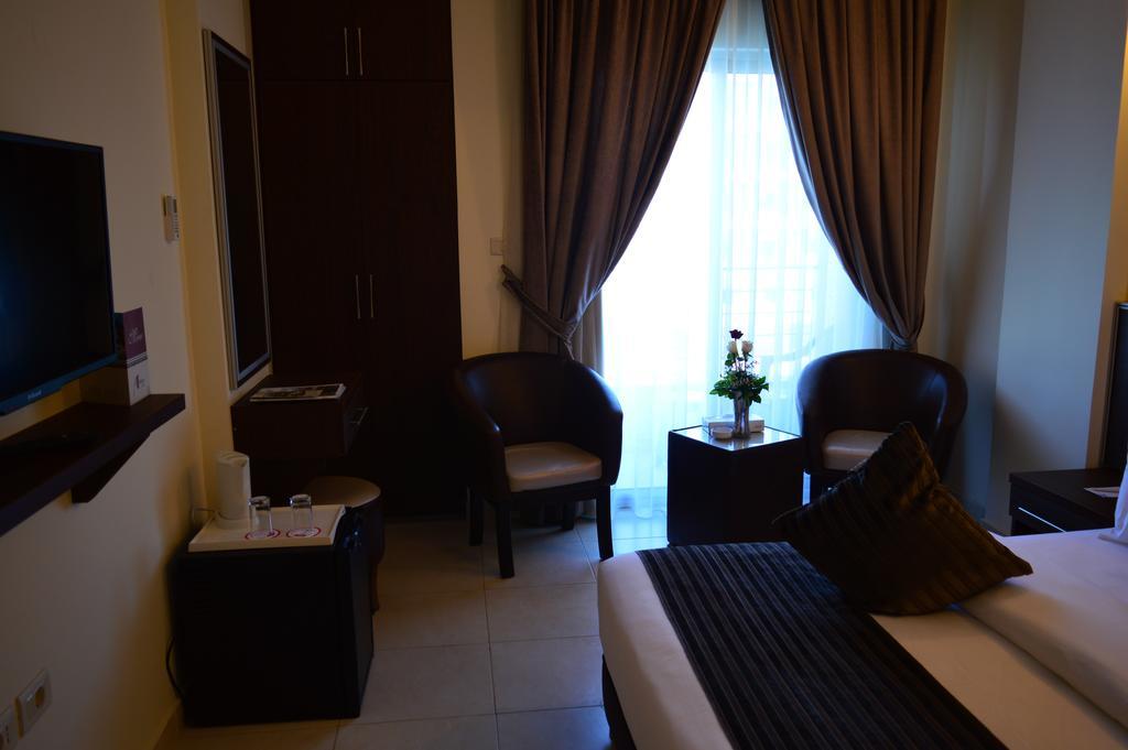 Ream Hotel Amman Cameră foto