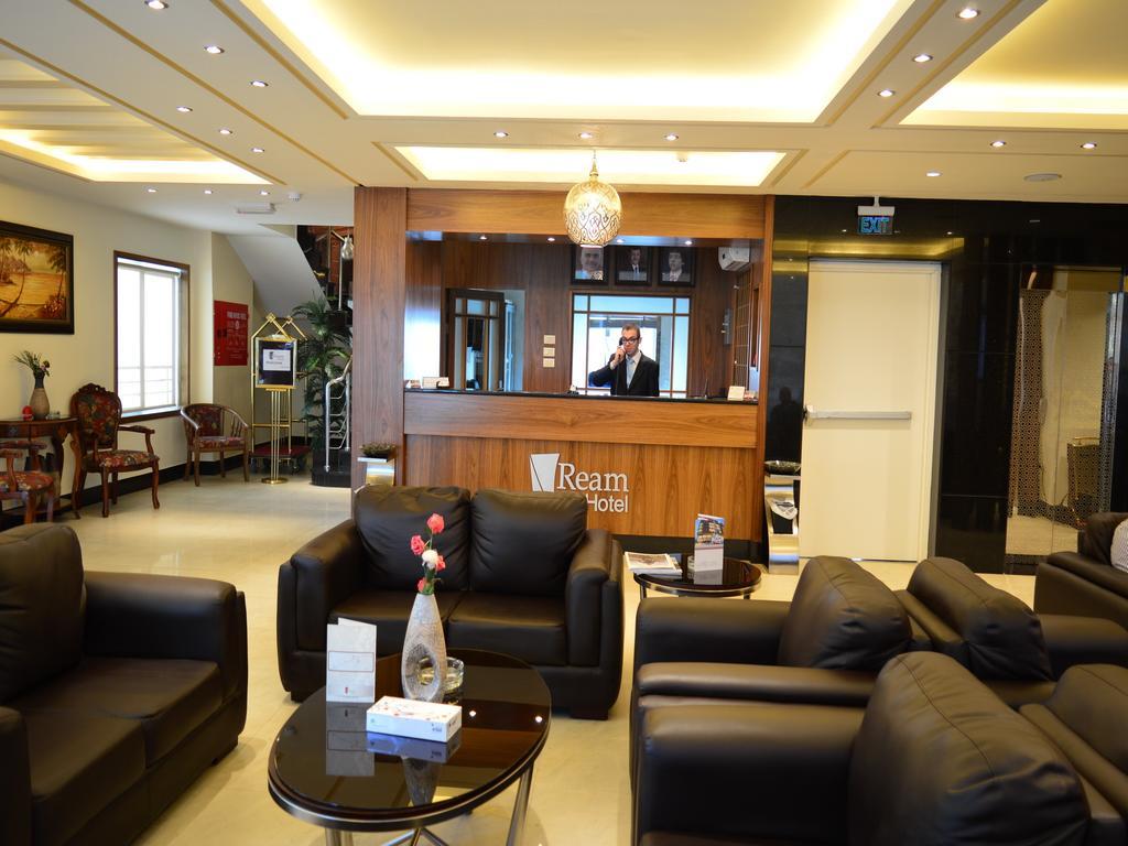 Ream Hotel Amman Exterior foto